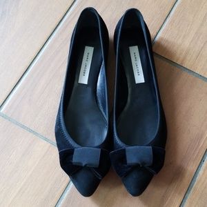 Perfect Marc Jacobs Black Flats